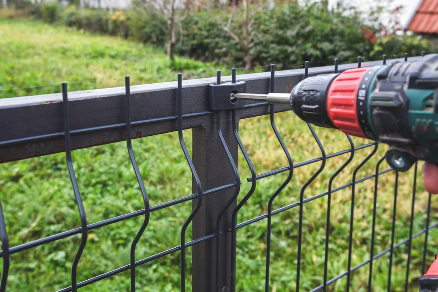 Tips For Choosing A Reliable Welder For Fence Repairs in Austin, TX